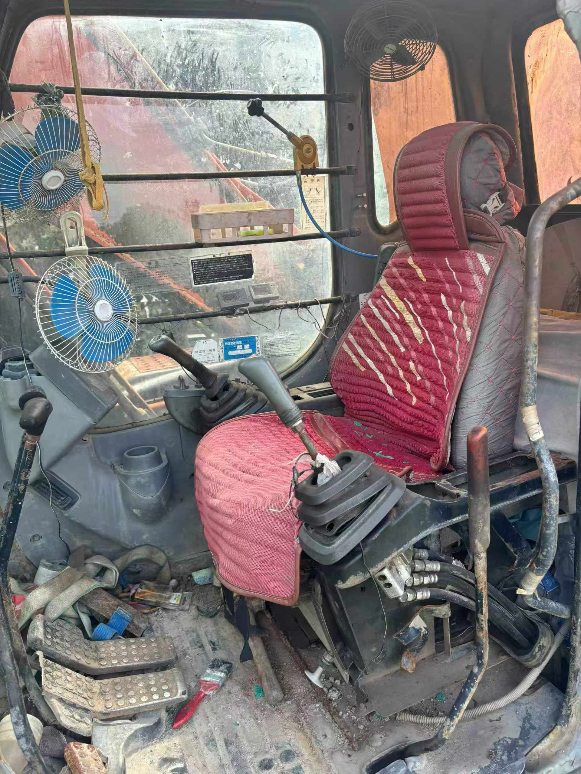 Buy Hitachi ZX200-6 Used Excavator / 6