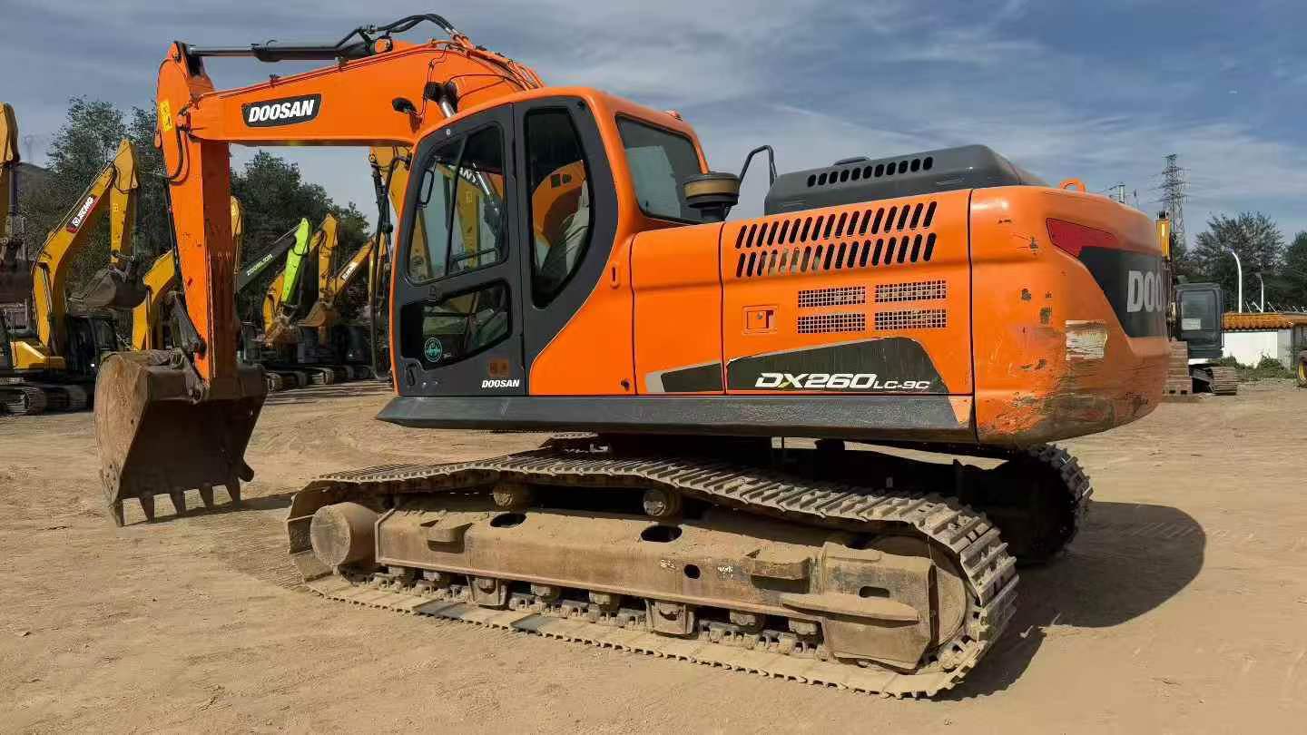 Buy Doosan DX230LC Used Excavator / 3