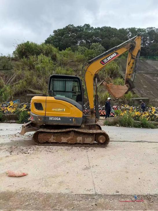 Buy XCMG XE60 Used Excavator / 1