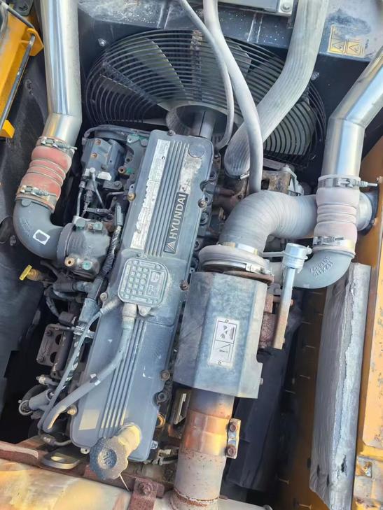 Buy Hyundai R350LVS Used Excavator / 1
