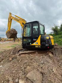 Buy Hyundai HX60 Used Excavator / 2 Buy Hyundai HX60 Used Excavator / 2