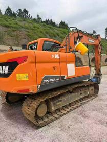 Buy Doosan S130W-3 Used Excavator / 4 Buy Doosan S130W-3 Used Excavator / 4