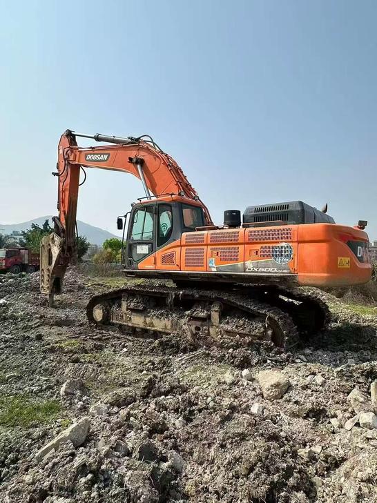 Buy Doosan DH500 Used Excavator / 1