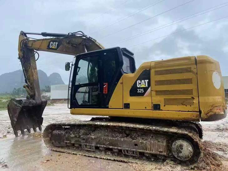 Buy Caterpillar 323 Used Excavator / 1