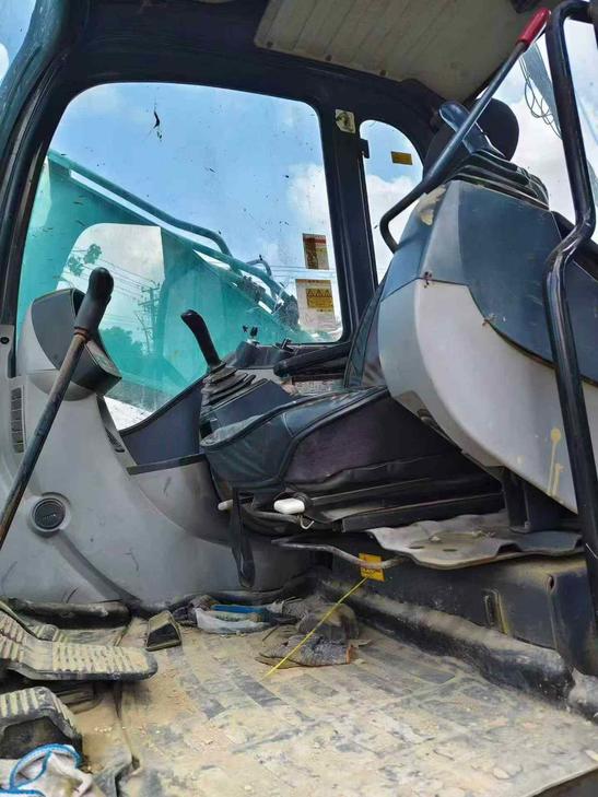 Buy Kobelco SK210 Used Excavator / 1