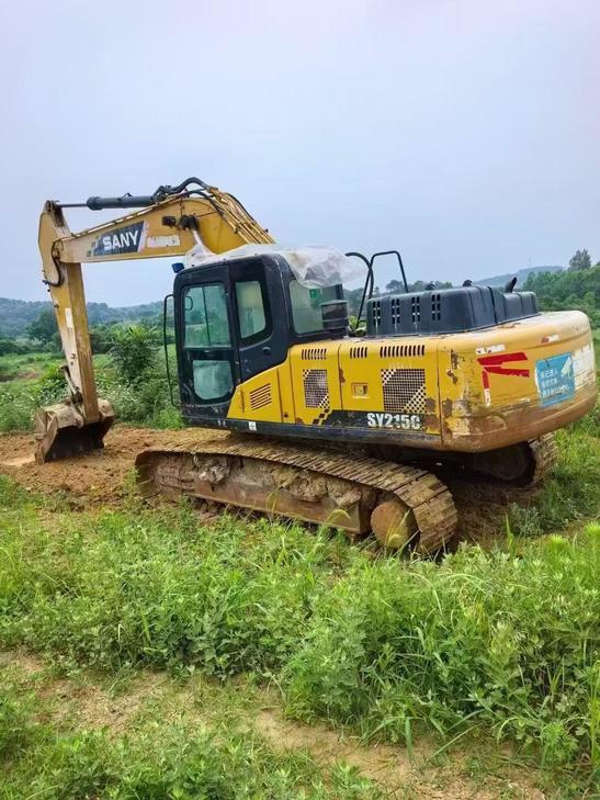 Buy Sany SY215C Used Excavator / 1
