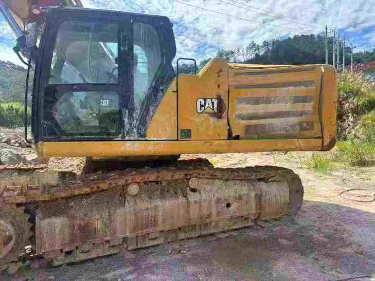 Buy Caterpillar 345B Used Excavator / 1