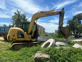 Buy Komatsu PC70 Used Excavator / 3 Buy Komatsu PC70 Used Excavator / 3