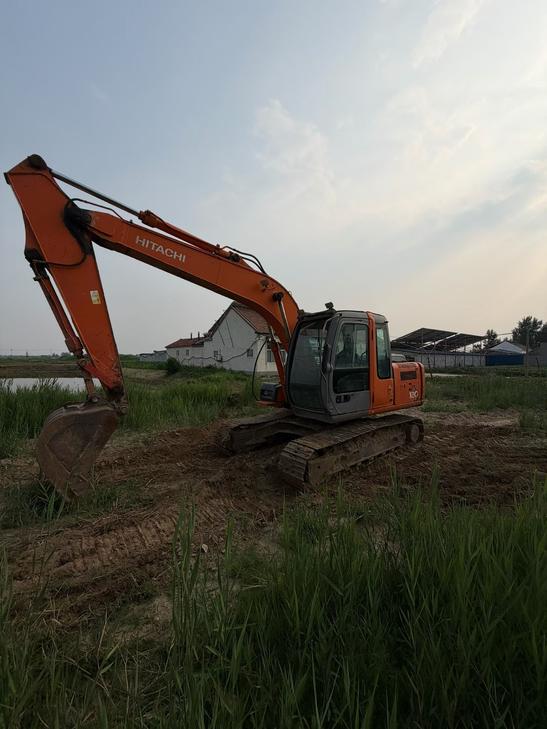 Buy Hitachi EX120 Used Excavator / 1