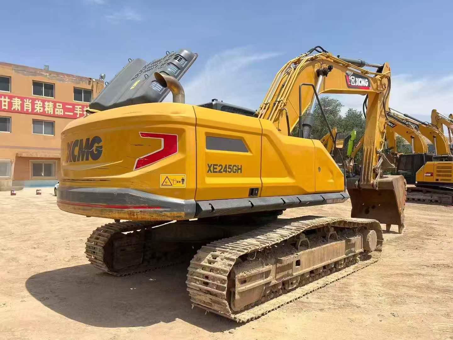 Buy XCMG XE245D Used Excavator / 3
