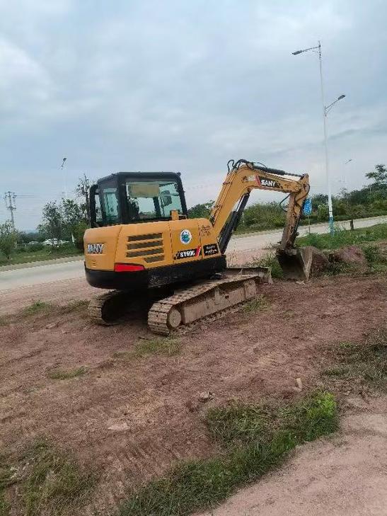 Buy Sany SY60 Used Excavator / 1