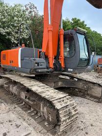 Buy Hitachi ZX250LC-3G Used Excavator / 2 Buy Hitachi ZX250LC-3G Used Excavator / 2