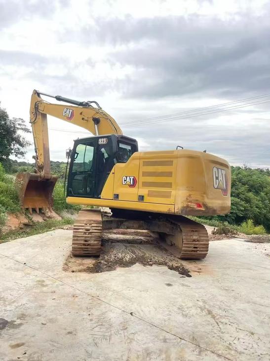 Buy Caterpillar 323 Used Excavator / 1