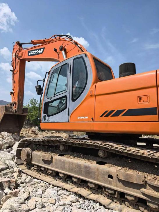 Buy Doosan DX350LC Used Excavator / 1