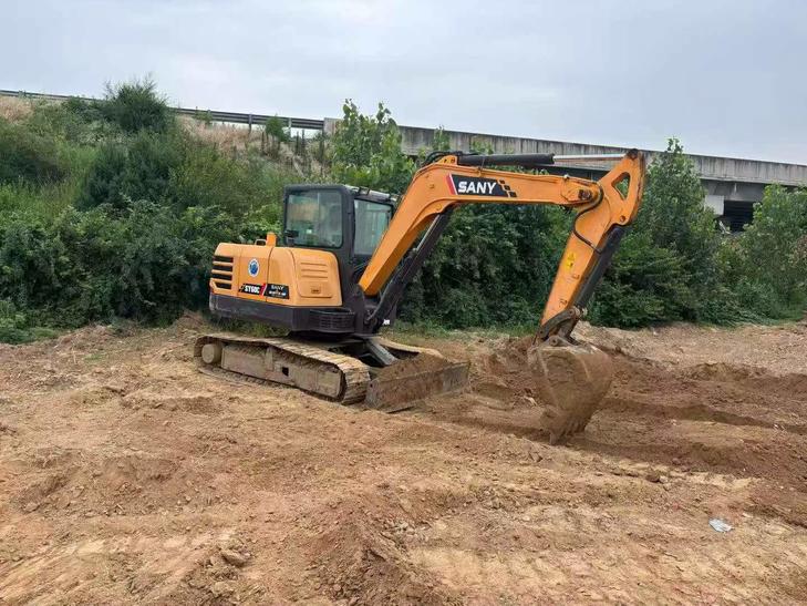 Buy Sany SY60C Used Excavator / 1