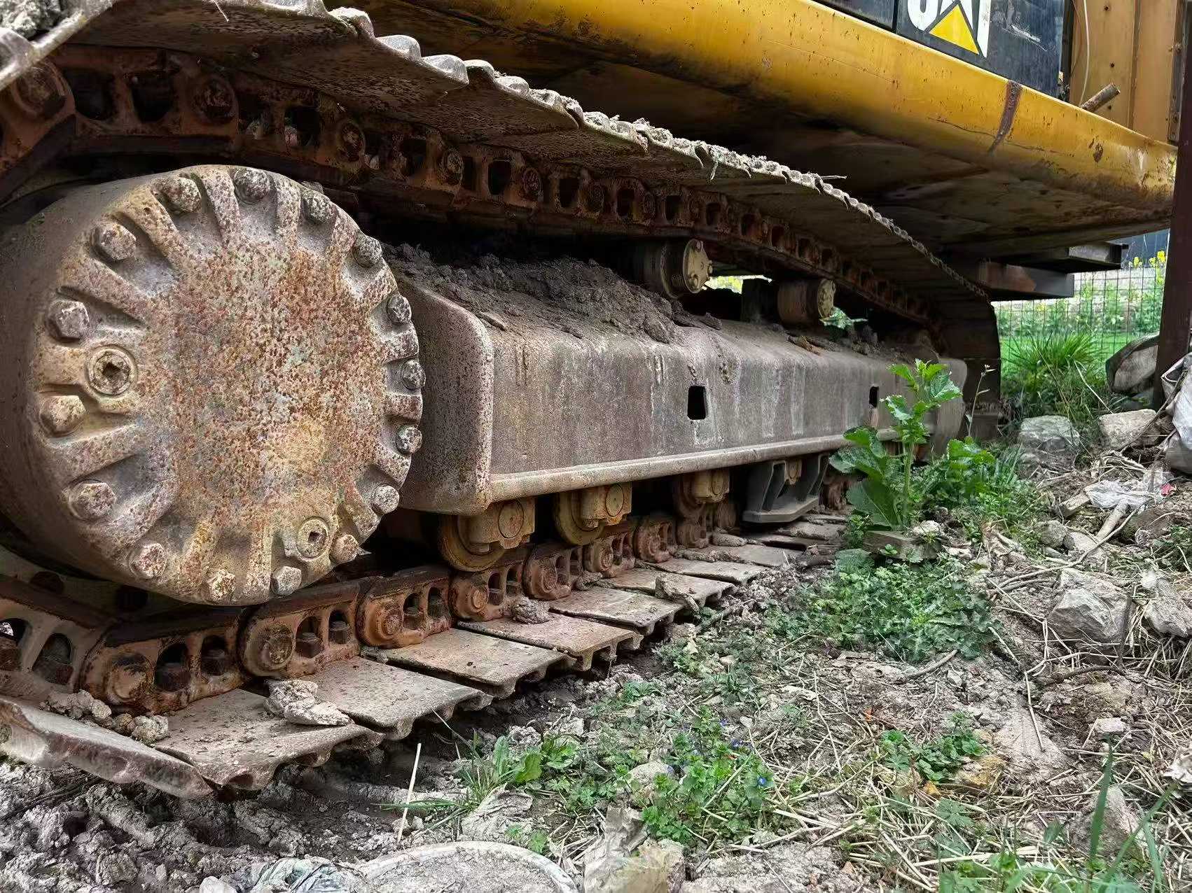 Buy Caterpillar 320A Used Excavator / 4