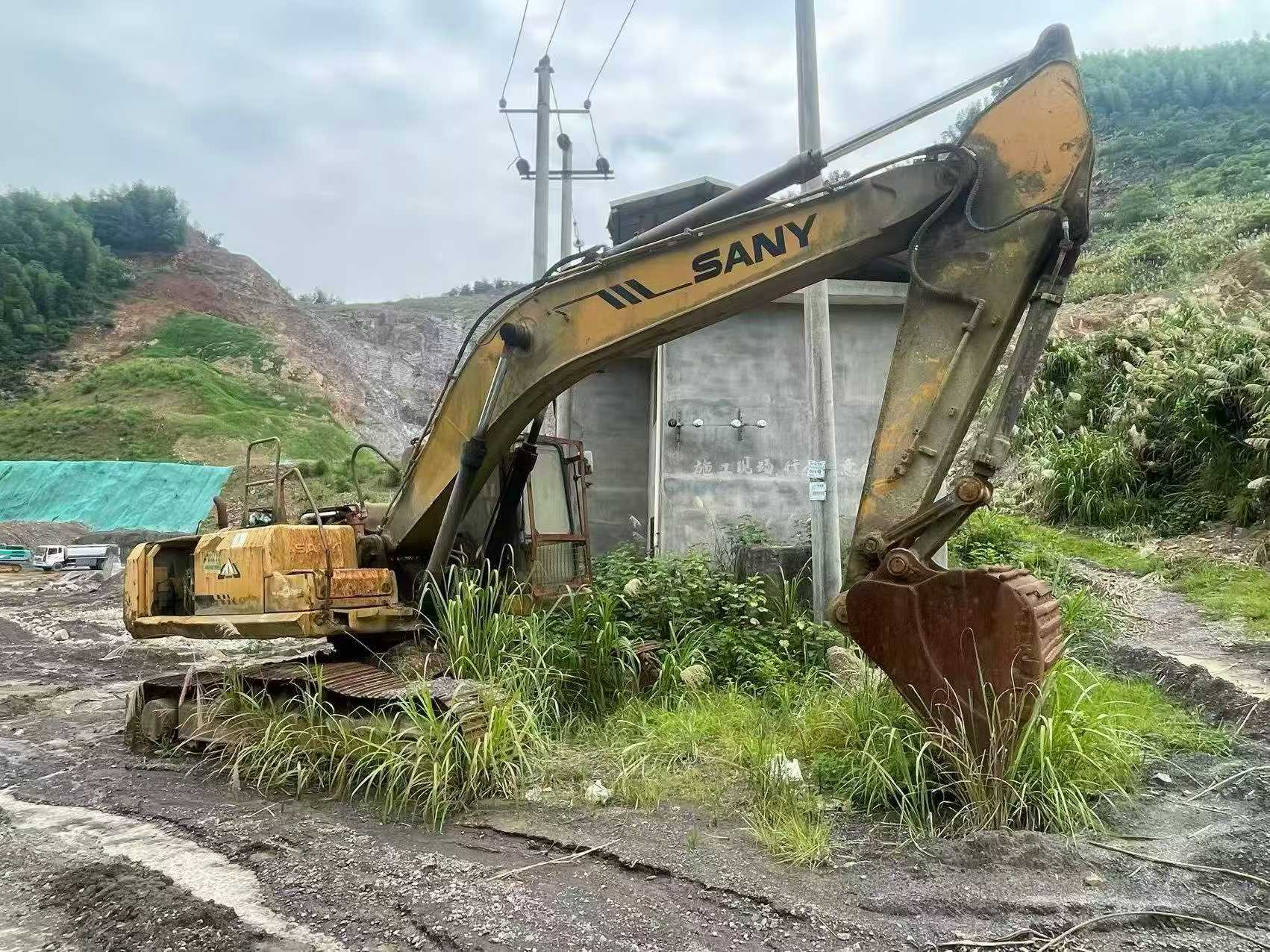 Buy Sany SY245H Used Excavator / 5