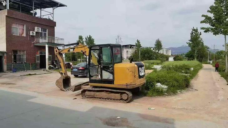 Buy Caterpillar 305.5 Used Excavator / 1