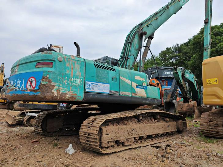 Buy Kobelco SK260 Used Excavator / 1