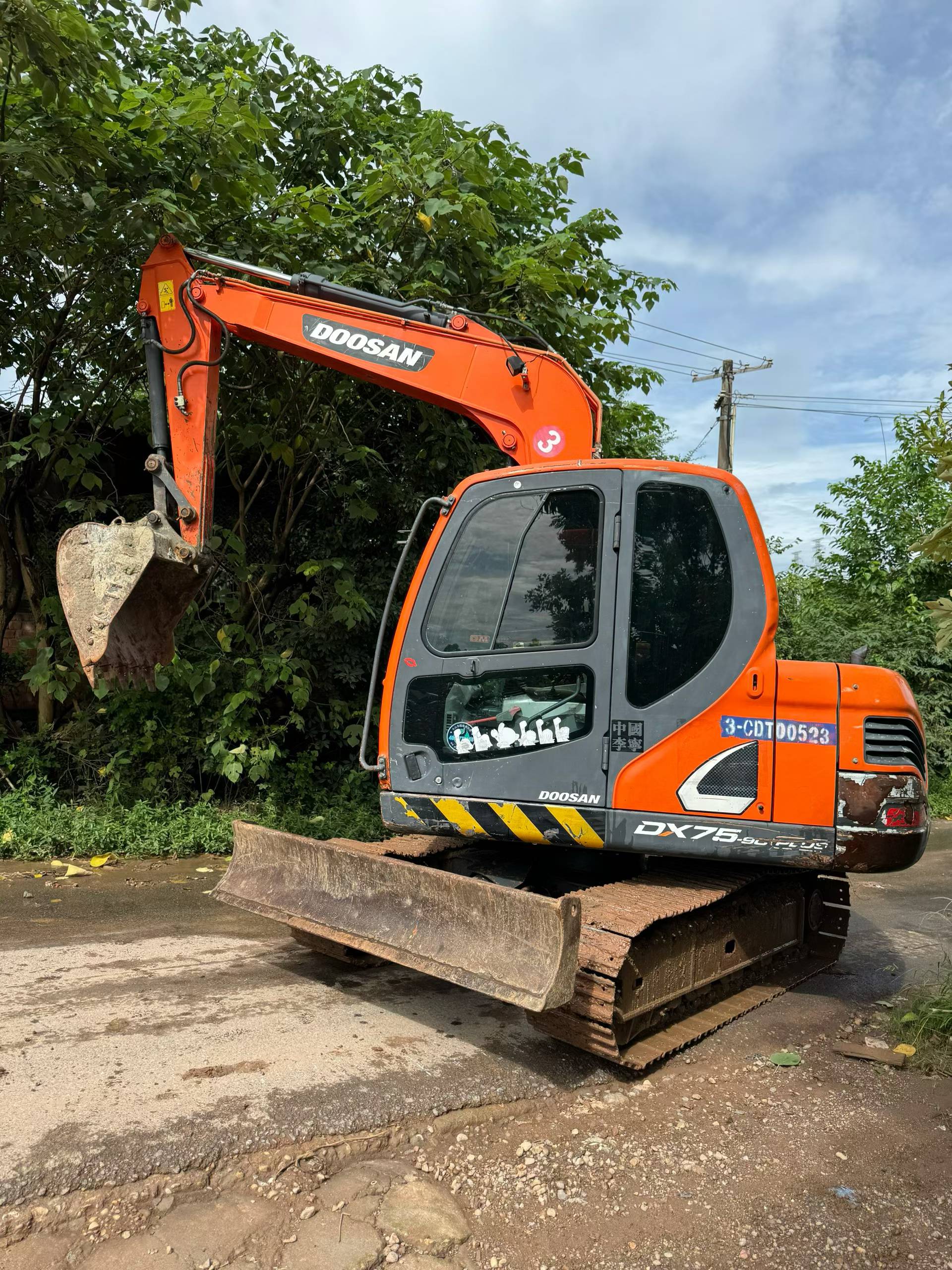 Buy Doosan DX75-9C Used Excavator / 4