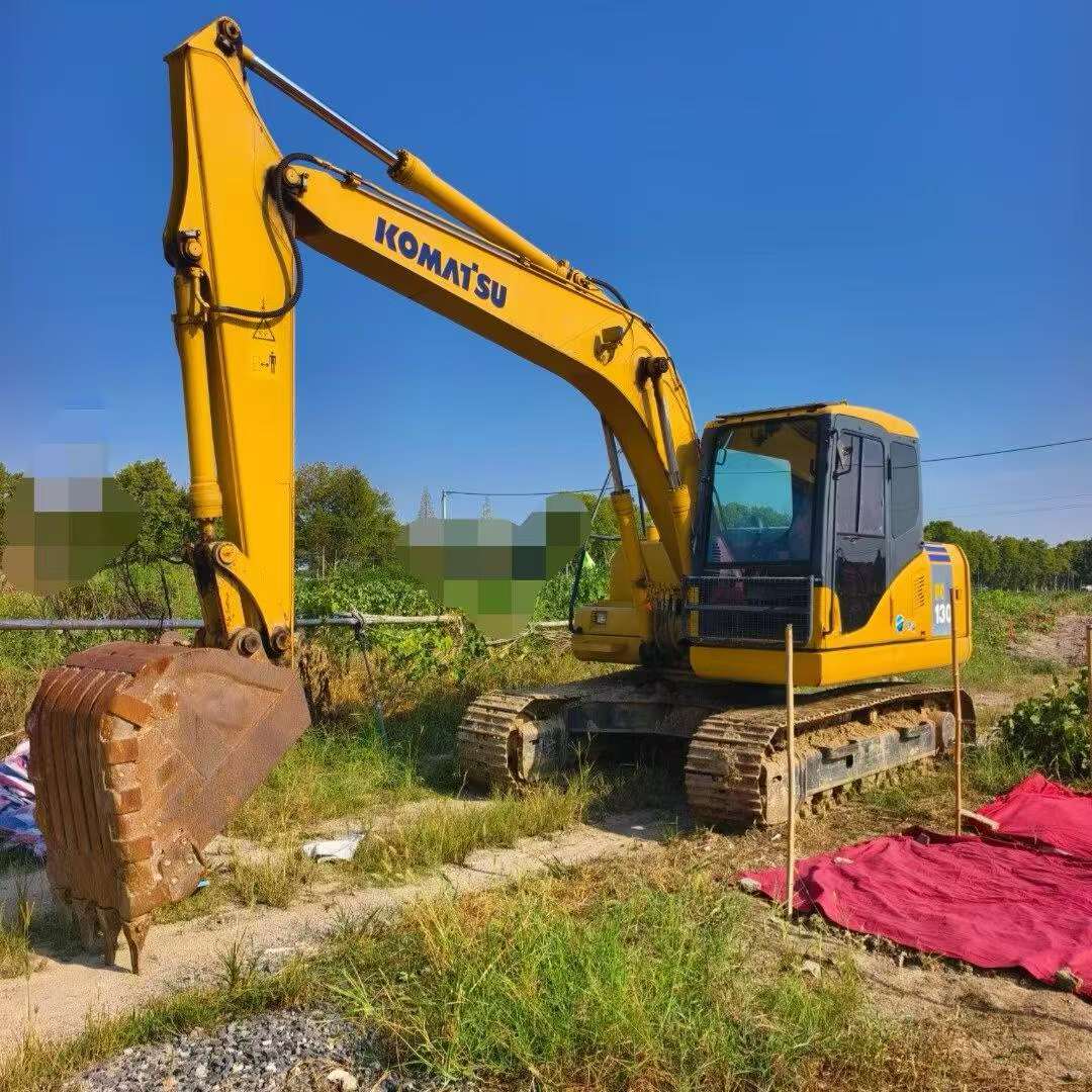 Buy Komatsu PC130 Used Excavator / 6