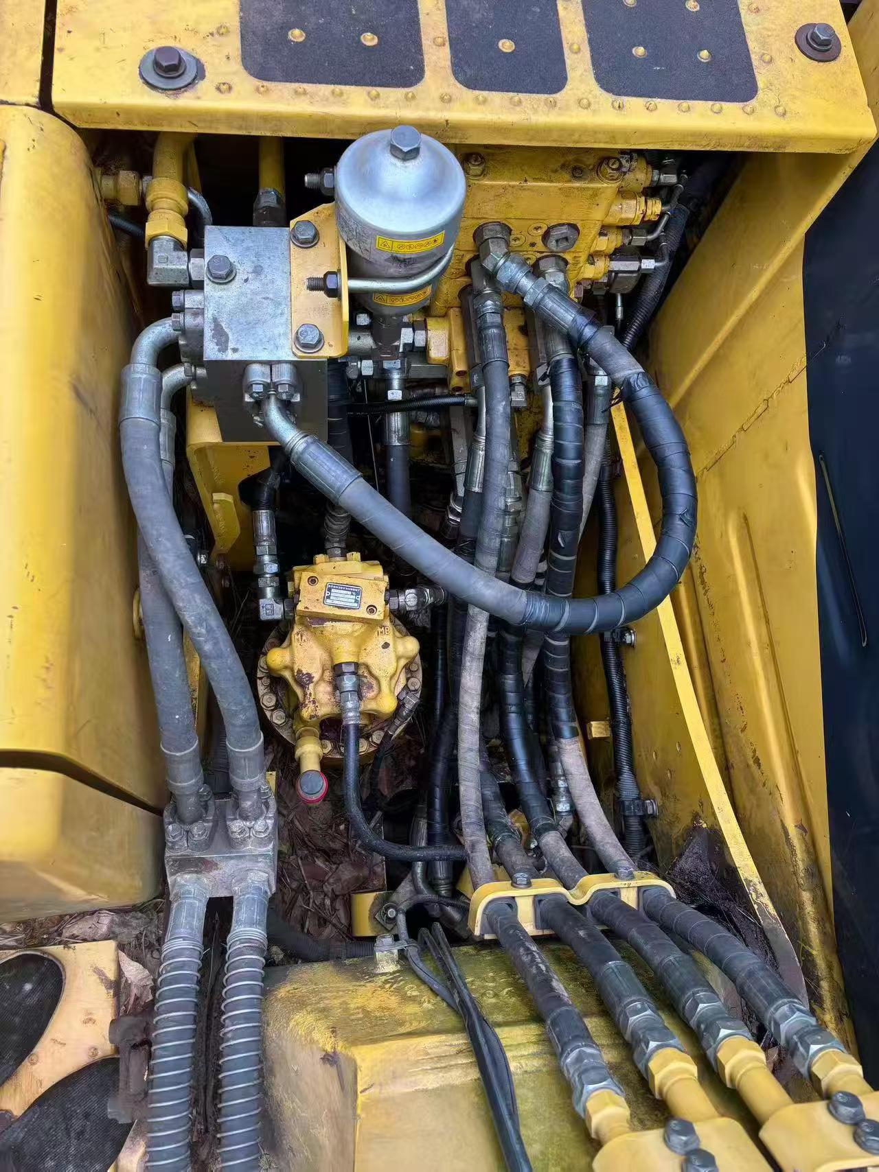 Buy Komatsu PC110-7 Used Excavator / 6