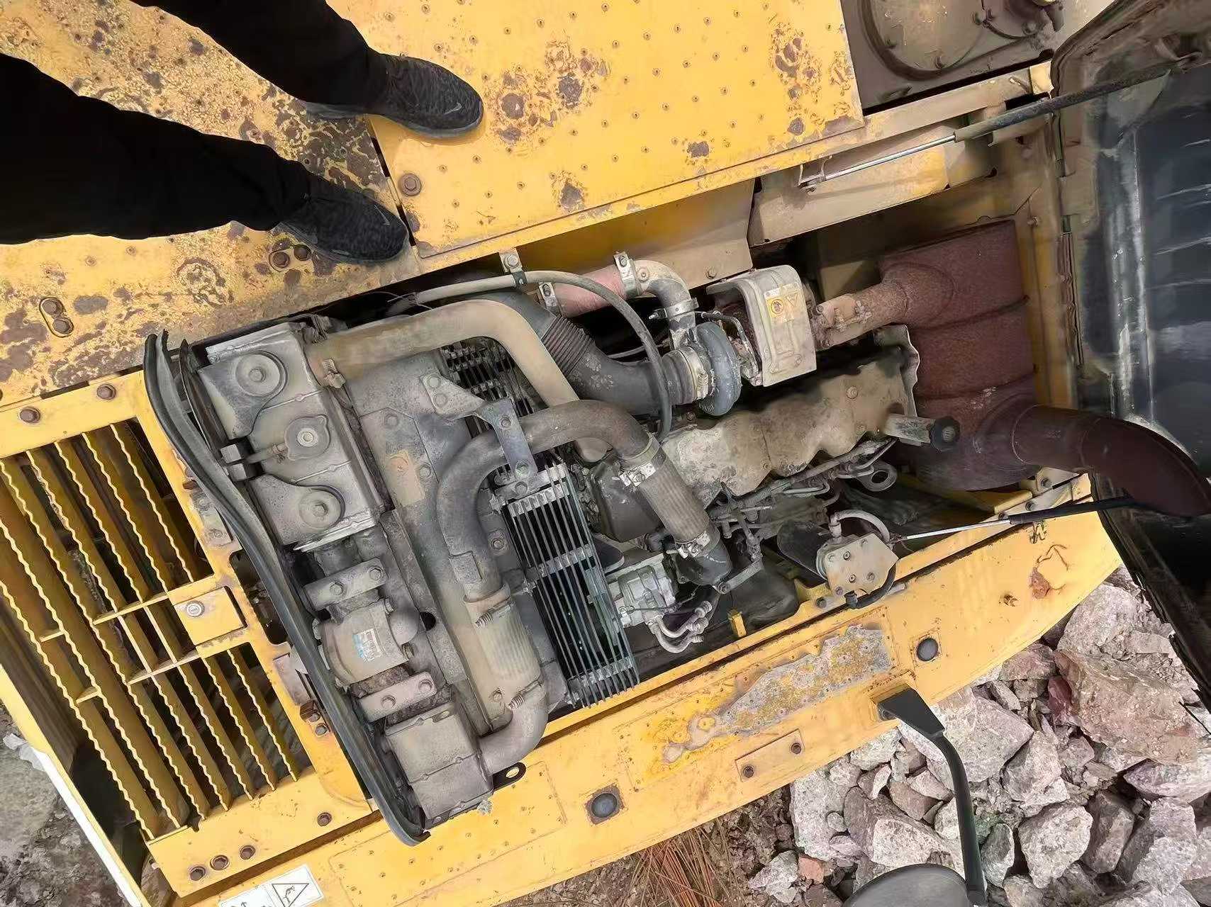 Buy Komatsu PC200 Used Excavator / 5