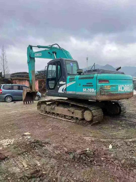 Buy Kobelco SK2008 Used Excavator / 1
