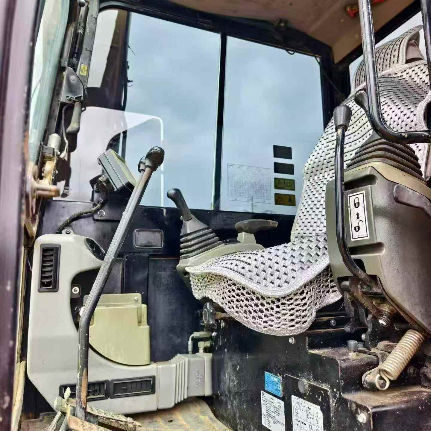 Buy Caterpillar 306D Used Excavator / 8