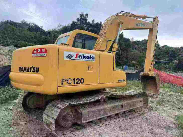 Buy Komatsu PC120-6 Used Excavator / 1
