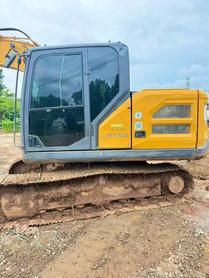 Buy XCMG XE135B Used Excavator / 4 Buy XCMG XE135B Used Excavator / 4