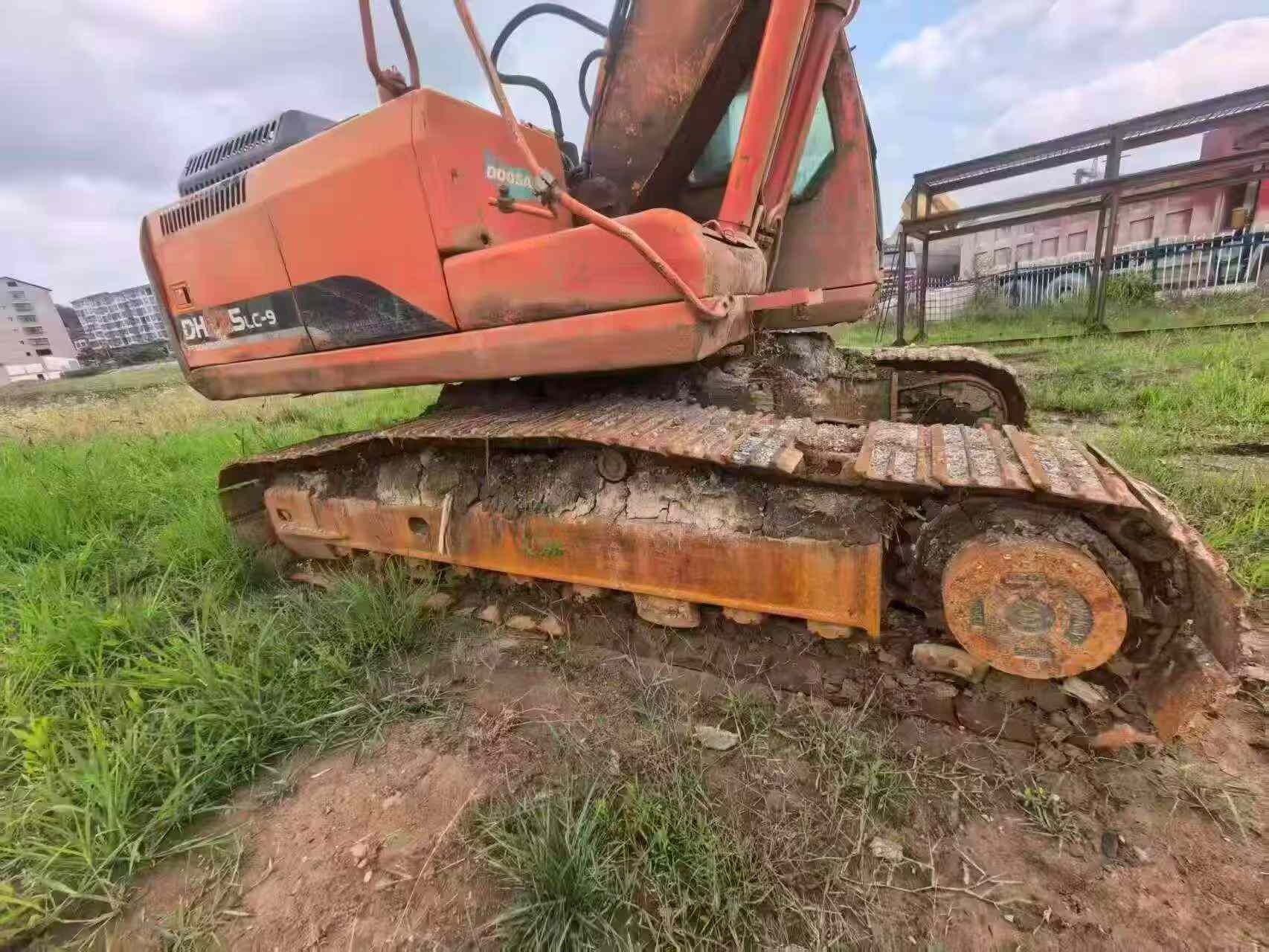 Buy Doosan DH225-9 Used Excavator / 4