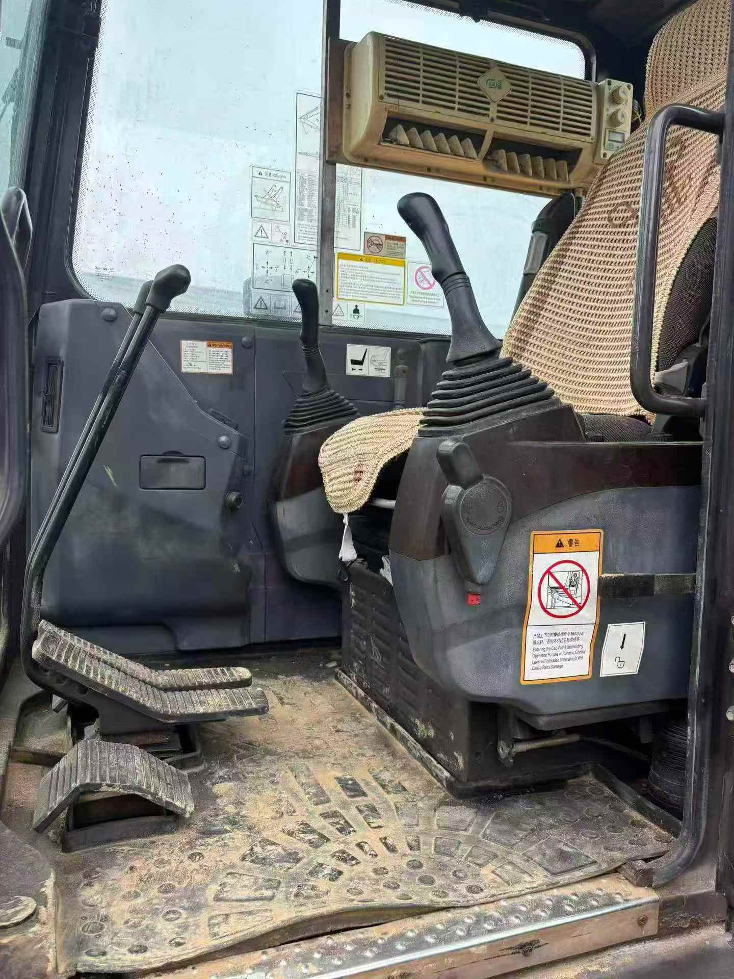 Buy Sany SY60C Used Excavator / 6