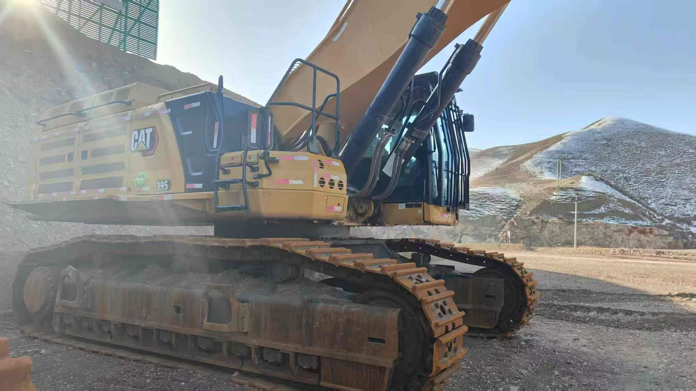 Buy Caterpillar CAT395 Used Excavator / 2