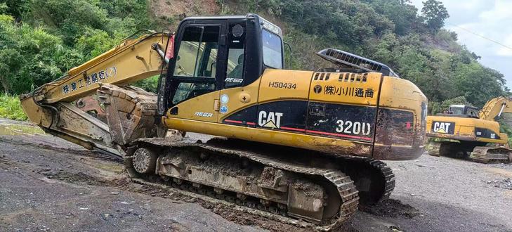 Buy Caterpillar 320D Used Excavator / 1