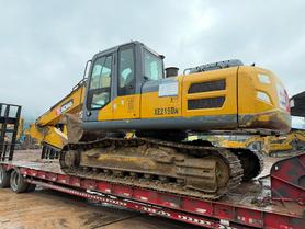 Buy XCMG XE215DA Used Excavator / 3 Buy XCMG XE215DA Used Excavator / 3