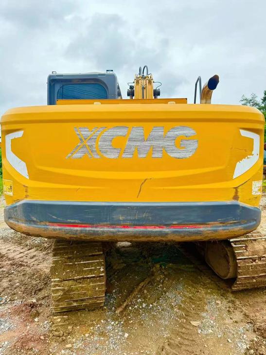 Buy XCMG XE135B Used Excavator / 1