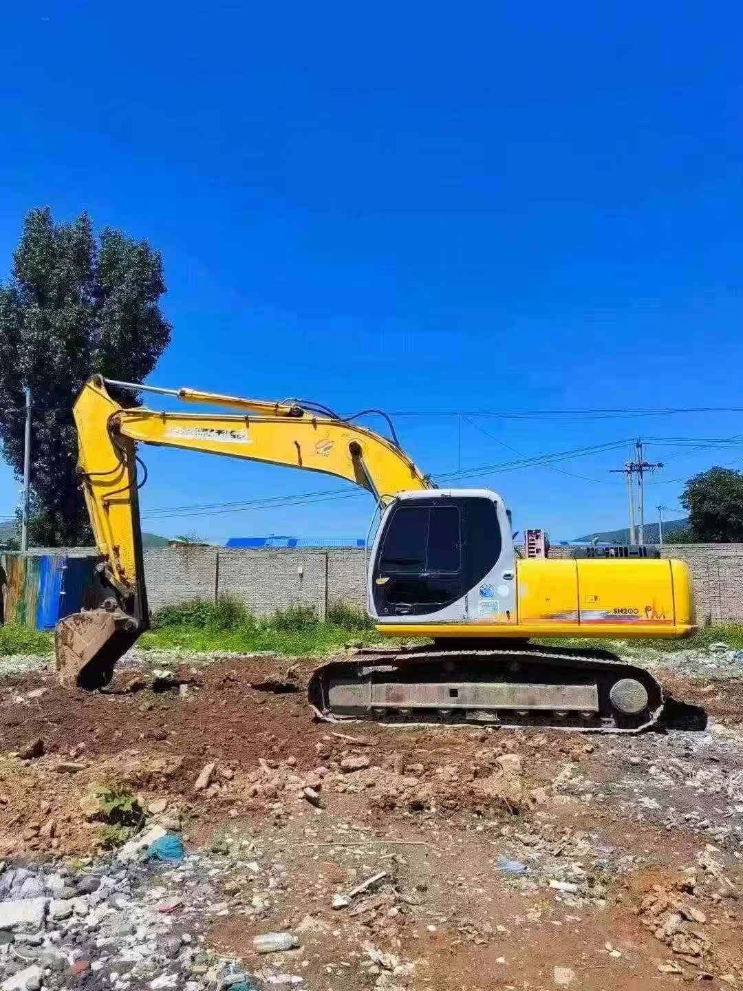 Buy Sumitomo SH200A3 Used Excavator / 3