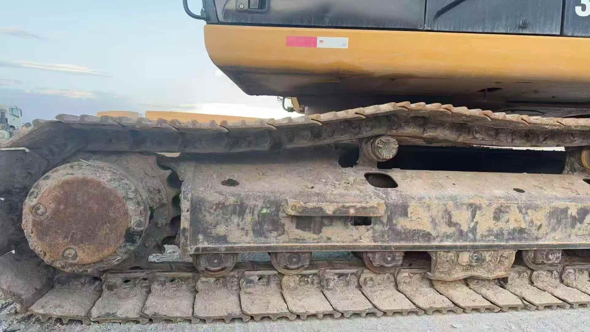 Buy Caterpillar 326DL Used Excavator / 3