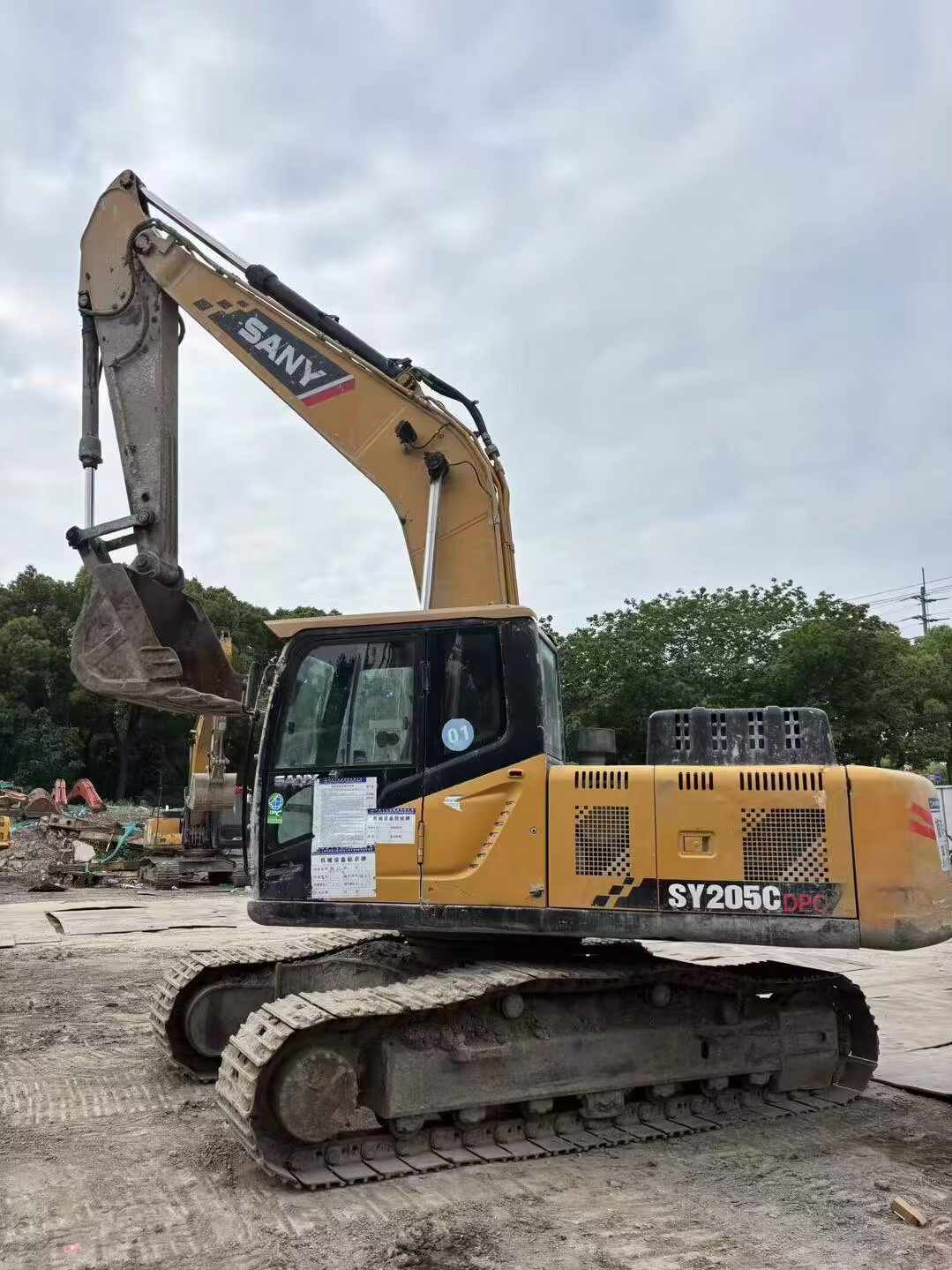 Buy Sany SY205C Used Excavator / 2