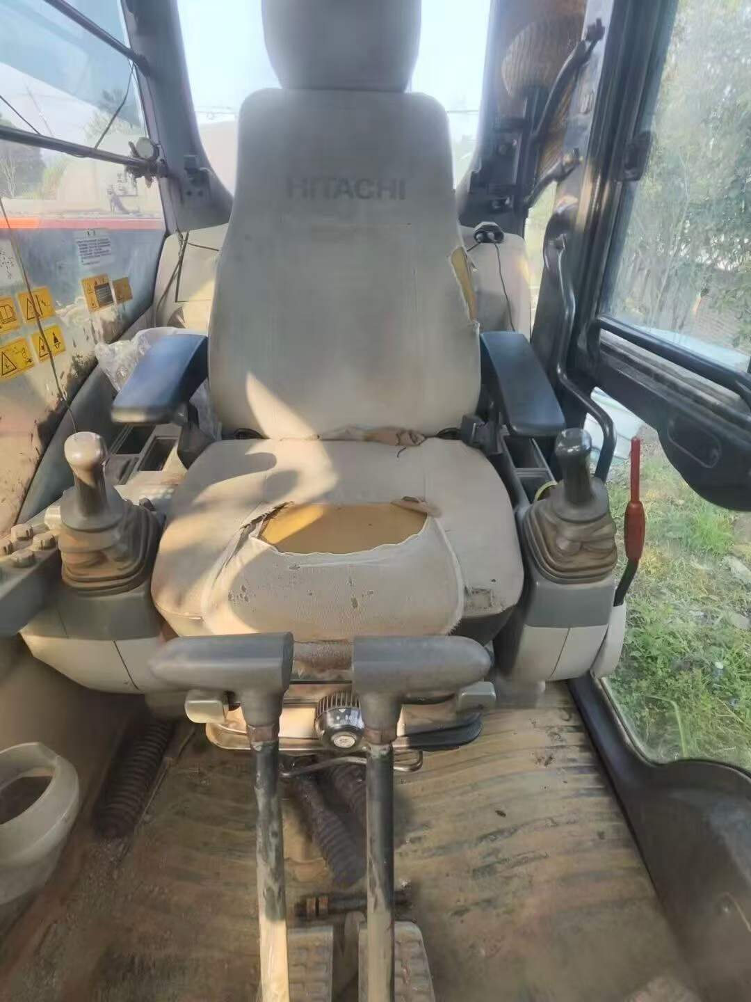 Buy Hitachi ZX260-3G Used Excavator / 8