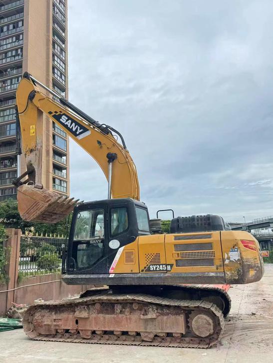 Buy Sany SY245H Used Excavator / 1