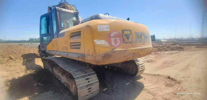 Buy XCMG XE270DK Used Excavator / 1