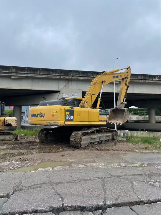 Buy Komatsu PC360-7 Used Excavator / 1