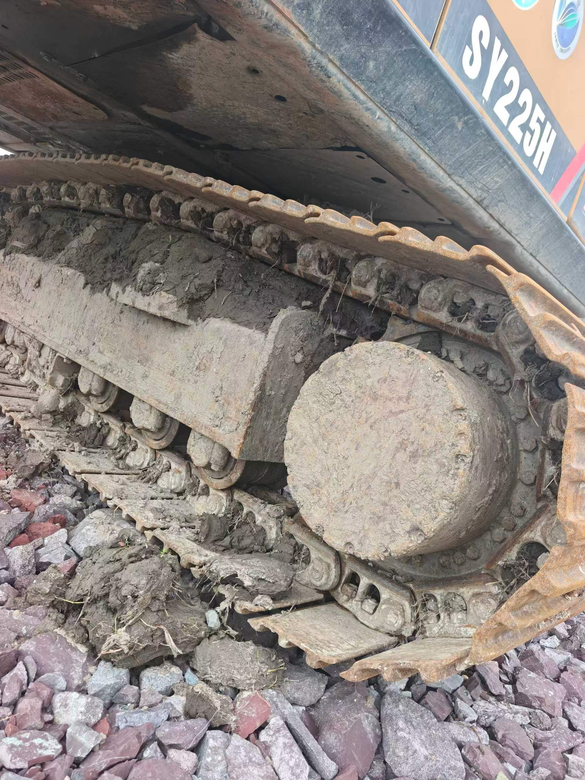 Buy Sany SY225C Used Excavator / 9