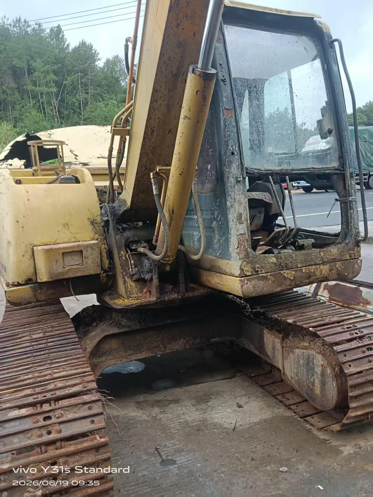 Buy Komatsu PC60-7 Used Excavator / 2