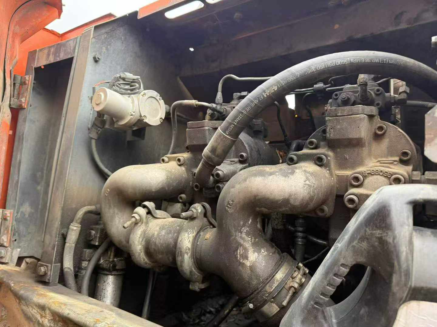 Buy Hitachi ZX650LC-3 Used Excavator / 2