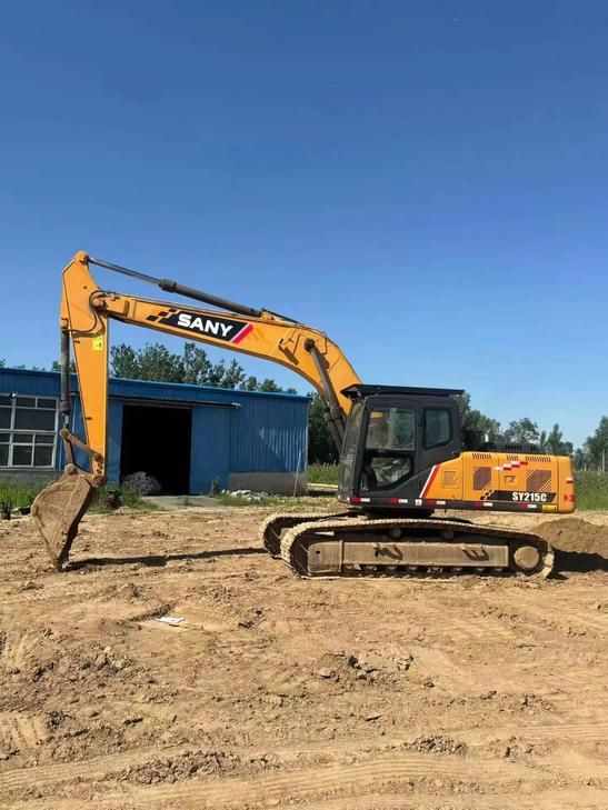 Buy Sany SY215C Used Excavator / 1