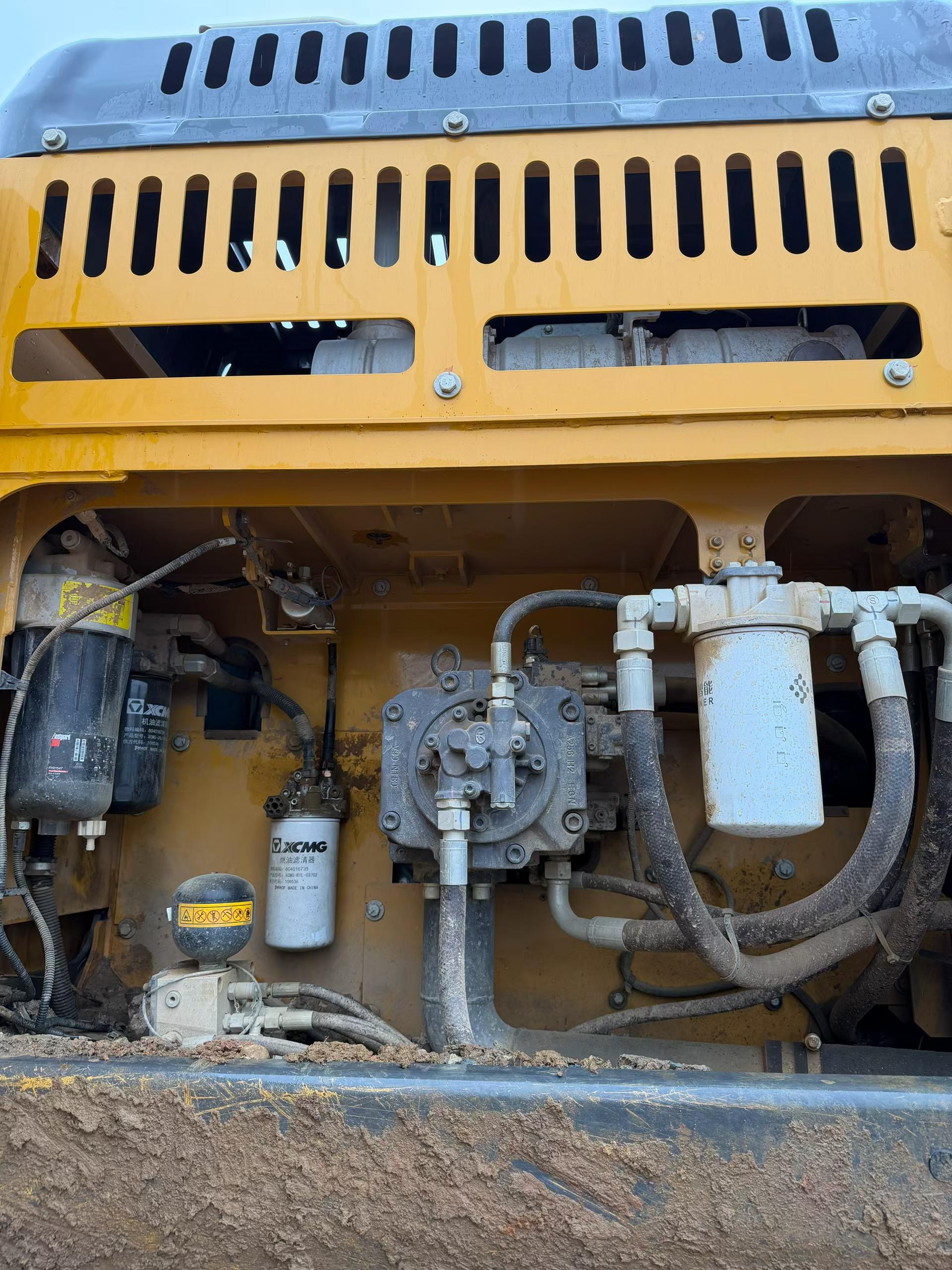 Buy XCMG XE380K Used Excavator / 6