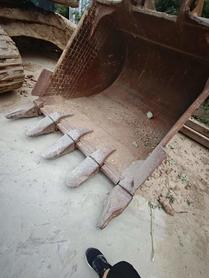 Buy Sany SY600HB Used Excavator / 4 Buy Sany SY600HB Used Excavator / 4